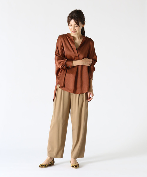 1er Arrondissement（プルミエアロンディスモン）の「ソロリライムサテンシャツ（シャツ/ブラウス・レディース・ネイビー/ピンク系その他/テラコッタ・38/36）」の11枚目の写真