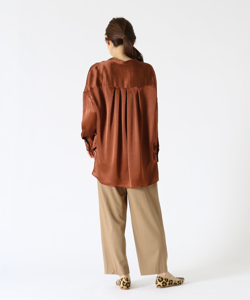 1er Arrondissement（プルミエアロンディスモン）の「ソロリライムサテンシャツ（シャツ/ブラウス・レディース・ネイビー/ピンク系その他/テラコッタ・38/36）」の14枚目の写真