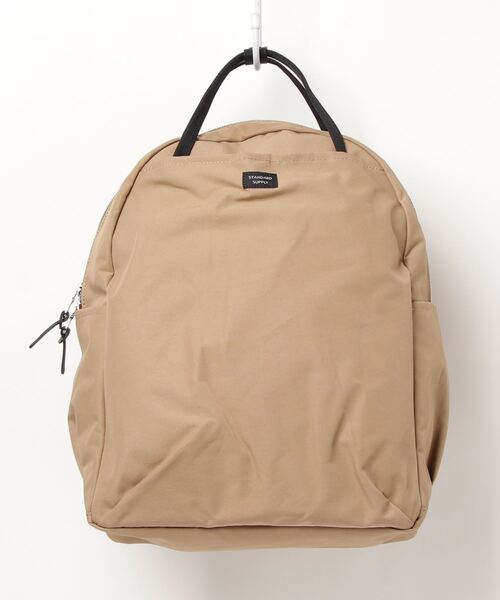 STANDARD SUPPLY（スタンダードサプライ）の「STANDARD SUPPLY / スタンダードサプライ　ワラビー WALLABY（バックパック/リュック・レディース・ブラック/ベージュ/ネイビー/モカ/グレー/チャコールグレー/グレー系その他/ラベンダー/ベージュ系その他/ライトブルーグレー/ダークブラウン/ナチュラル/コバルトブルー/カーキオリーブ/グレイッシュベージュ/サンドベージュ/ブラウン/ケリーグリーン/アイボリー/ライトパープル/グレイッシュブルー・FREE）」の13枚目の写真