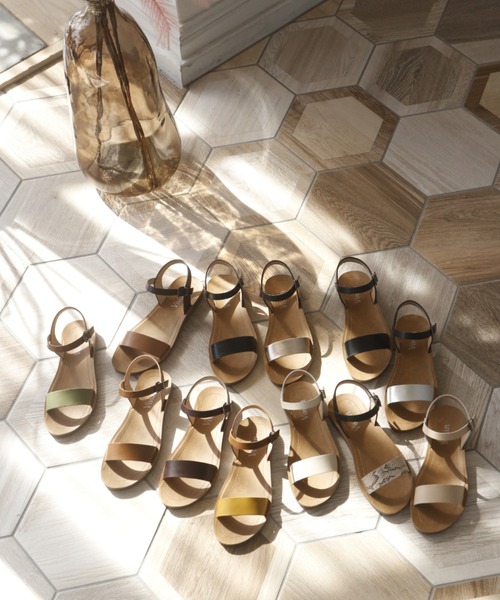 VIVIAN（ヴィヴィアン）の「ネックベルトカジュアルコンフォートサンダル（サンダル・レディース・ダークブラウン/リアルツリーカモ/シルバー/オリーブ×ブラック/アイボリー/ブラウン/キャメル/ベージュ/D/パイソン/ブラック/ベージュ系その他6・L/S/M/LL/XL/SS）」の10枚目の写真