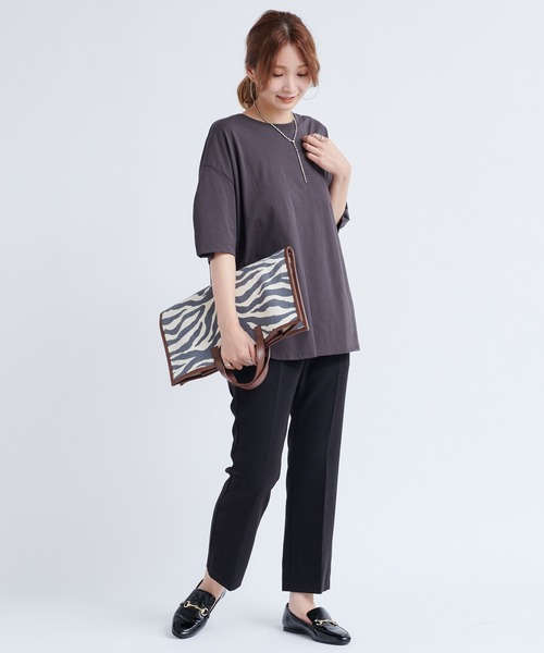 DouDou（ドゥドゥ）の「バックデザインパフT（Tシャツ/カットソー・レディース・オフホワイト/グレー系その他/グレイッシュベージュ・FREE）」の6枚目の写真