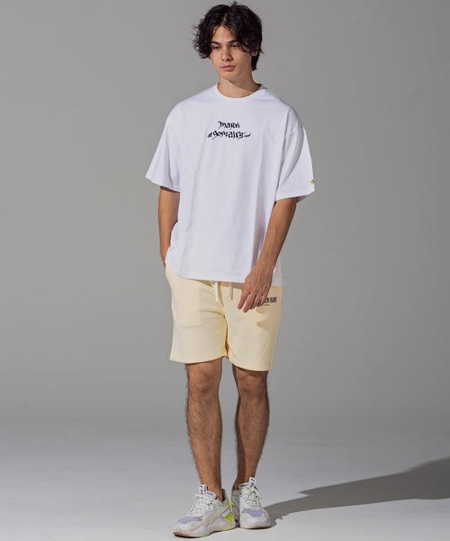 Mark Gonzales(マーク・ゴンザレス)の「Mark Gonzales(マーク ゴンザレス)ロゴ刺繍Tシャツ(Tシャツ/カットソー・メンズ・ホワイト/ブラック・M/L/XL)」の8枚目の写真