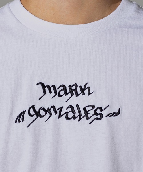 Mark Gonzales(マーク・ゴンザレス)の「Mark Gonzales(マーク ゴンザレス)ロゴ刺繍Tシャツ(Tシャツ/カットソー・メンズ・ホワイト/ブラック・M/L/XL)」の10枚目の写真