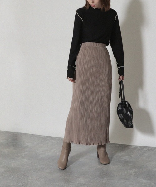 Cheek（チーク）の「抗菌加工配色メローTOPS（Tシャツ/カットソー・レディース・ブラック/グリーン/アイボリー・MEDIUM）」の6枚目の写真