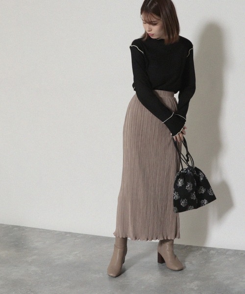 Cheek（チーク）の「抗菌加工配色メローTOPS（Tシャツ/カットソー・レディース・ブラック/グリーン/アイボリー・MEDIUM）」の7枚目の写真