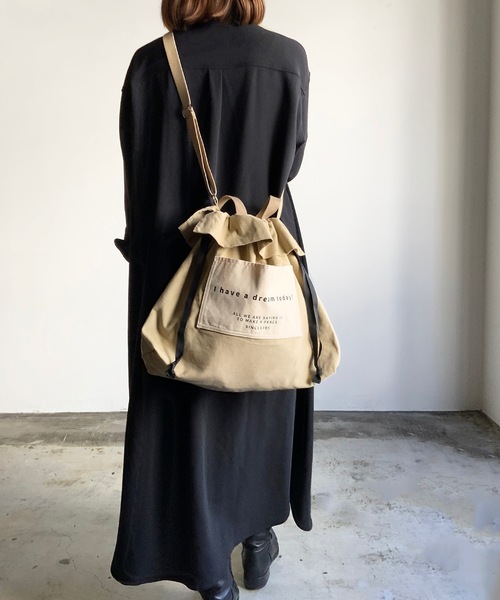 COMMON WARE（コモンウェアー）の「EM:CORDUROY 2WAY巾着TOTE コーデュロイ 2WAY巾着トート/ショルダーバック（トートバッグ・レディース・ベージュ/サックスブルー/マスタード・FREE）」の2枚目の写真