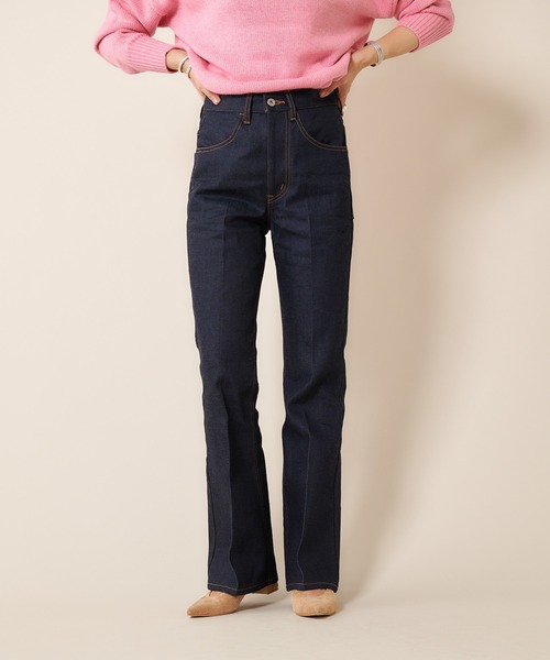 SHENERY（シーナリー）の「リジッドフレアデニムパンツ（デニムパンツ・レディース・インディゴブルー・36/38）」の17枚目の写真