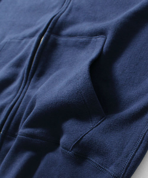 URBAN RESEARCH（アーバンリサーチ）の「UR トンプキンスウェットパーカー（パーカー・メンズ・グリーン/レッド/ネイビー/グレー・LARGE/MEDIUM）」の22枚目の写真