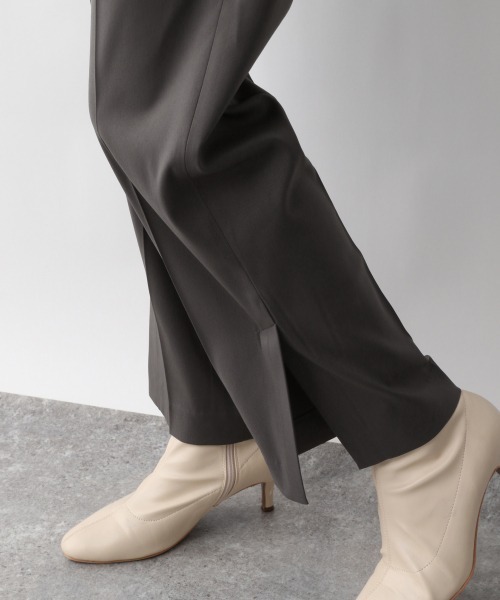 A part by(アパートバイ)の「Pスリットストレートパンツ 929962(その他パンツ・レディース・チャコールグレー/ベージュ/ライトベージュ/ピンク系その他・MEDIUM/LARGE)」の19枚目の写真