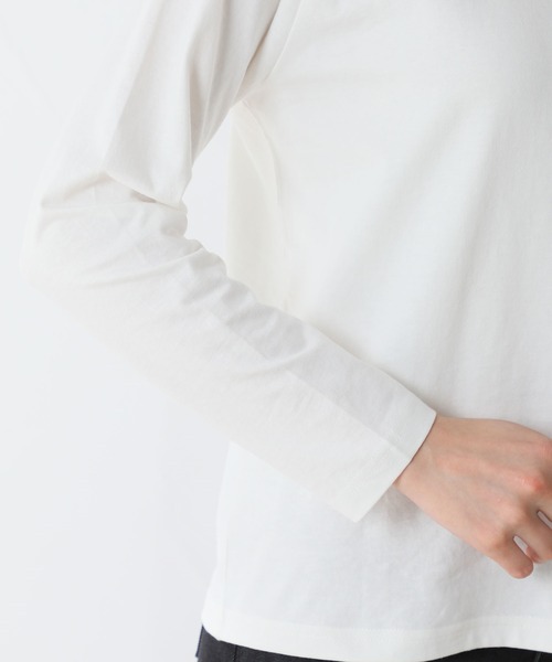 Honeys(ハニーズ)の「刺繍ロゴTシャツ(Tシャツ/カットソー・レディース・ブラック/パープル/グレー/オフホワイト/ホワイト×パープル・S/M/L)」の15枚目の写真