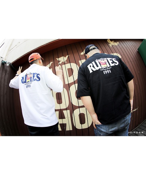 RUDIE'S(ルーディーズ)の「RUDIE'S x CRAYON SHINCHAN PEACE PKT-T / ルーディーズ × クレヨンしんちゃん ピース ポケット Tシャツ(Tシャツ/カットソー・メンズ・ブラック/ホワイト・L/XL/M/S)」の3枚目の写真