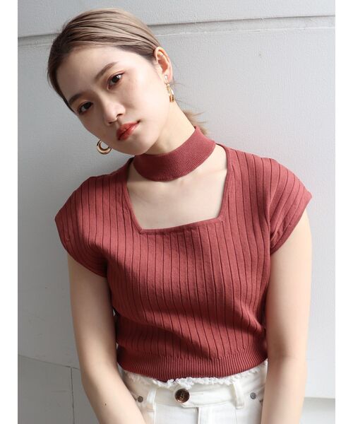 MURUA（ムルーア）の「チョーカーフレンチスリーブニット（ニット/セーター・レディース・ホワイト/ブラック/ピンク/ベージュ・FREE）」の4枚目の写真