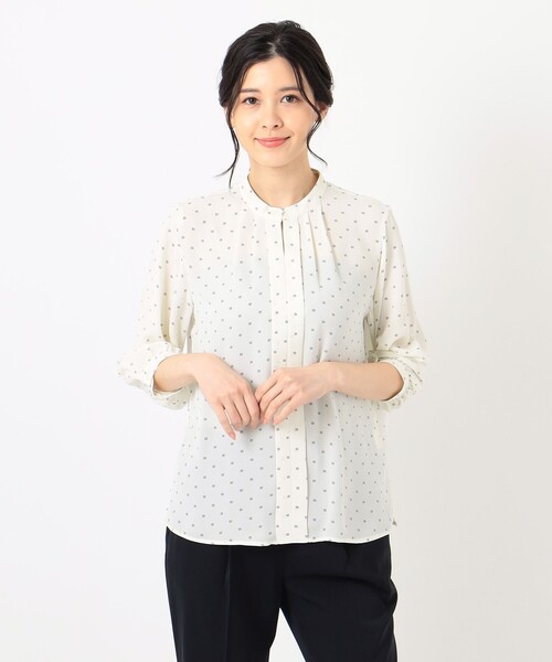 J.PRESS(ジェイプレス)の「【洗える】ポリエステル デシン幾何プリント ブラウス(シャツ/ブラウス・レディース・スモーキーグリーン系5/ネイビー系5/アイボリー系5・F)」の5枚目の写真