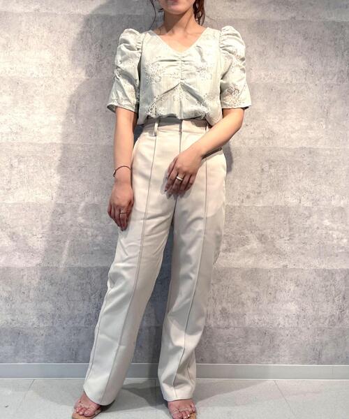 Allamanda（アラマンダ）の「センターシームストレート／パンツ（その他パンツ・レディース・アイボリー/ラベンダー・S/M）」の7枚目の写真