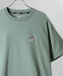 CONVERSE（コンバース）の「【CONVERSE／コンバース】ワンポイントシューズ 刺繍半袖Tシャツ（Tシャツ/カットソー・メンズ）」