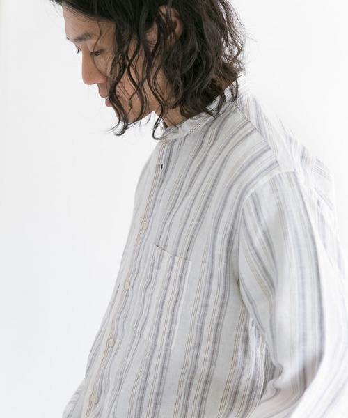 URBAN RESEARCH DOORS（アーバンリサーチドアーズ）の「リネンバンドカラー8分袖シャツ（シャツ/ブラウス・メンズ・アイボリー/ベージュ系その他/ミント/ホワイト系その他/パープル/ブラウン系その他・40/38）」の7枚目の写真