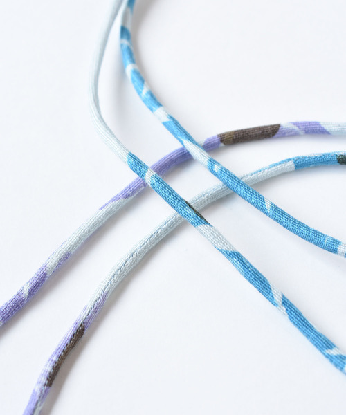 45R(フォーティファイブアール)の「シルクツイルのアロハリボン(ネックレス・レディース・オフホワイト/ライトブルー/サックスブルー/イエロー・FREE)」の5枚目の写真