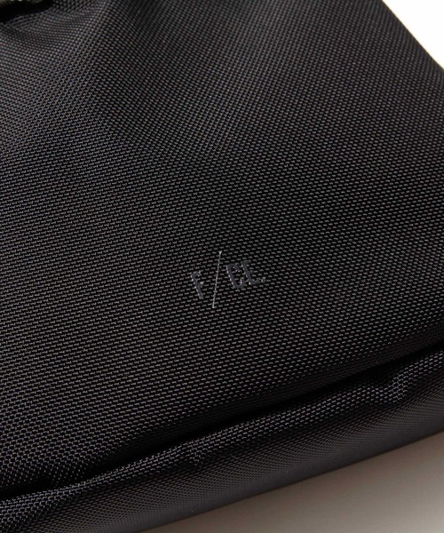 F/CE. （エフシーイー）の「F/CE. AU MINI STIRING PURSE / オーセンティック ミニ ストリング パース（ショルダーバッグ・レディース・ブラック/オリーブ・FREE）」の6枚目の写真