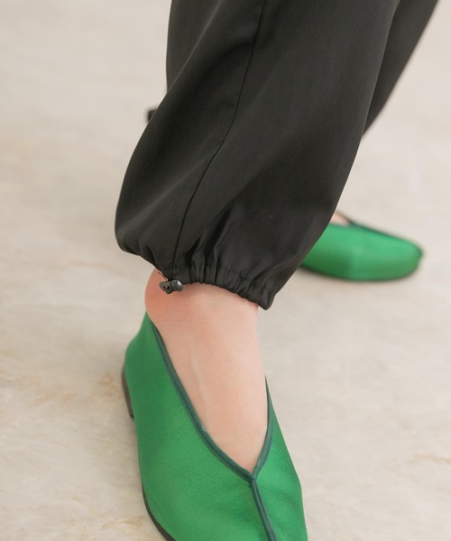 ITEMS URBANRESEARCH（アイテムズ アーバンリサーチ）の「カーゴジョガーパンツ（その他パンツ・レディース・グリーン/ブラック/パープル・FREE）」の18枚目の写真