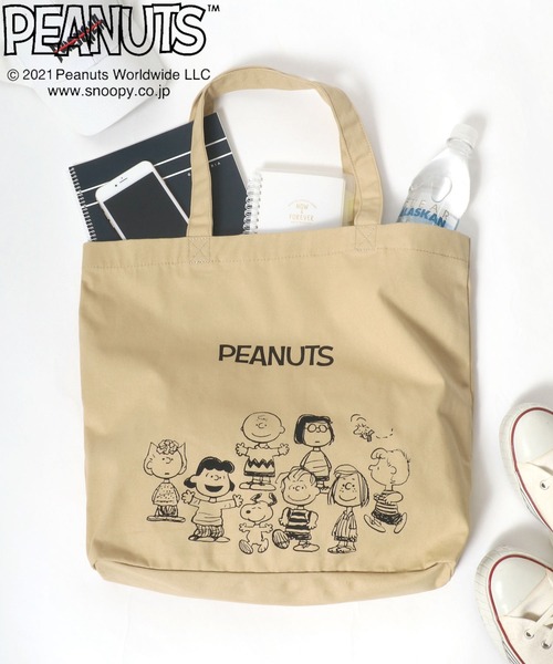 PEANUTS(ピーナッツ)の「PEANUTS(ピーナッツ)スヌーピー キャラクタープリント コットンキャンバストートバッグ/ポケッタブル仕様(トートバッグ・レディース・アイボリー/ブラック/ベージュ/ブラック系その他/ホワイト系その他/ブラック系その他4/ホワイト系その他2/ブラック系その他2/ネイビー/ブラック系その他3/ホワイト系その他4/ホワイト系その他3/ブラック系その他5/ホワイト系その他5/ネイビー系2/ネイビー系3/ネイビー系4/ネイビー系5/ネイビー系6/ホワイト系その他6/ホワイト系その他7/ブラック系その他7/ブラック系その他6・FREE)」の17枚目の写真
