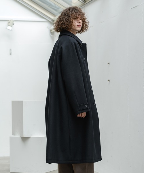 Alcindor Materials（アルシンダーマテリアルズ）の「super140's lamb wool balmacaan coat/スーパー１４０’ｓラムウールバルマカーンコート（その他アウター・メンズ・ブラック/グレイッシュベージュ・MEDIUM/LARGE）」の6枚目の写真