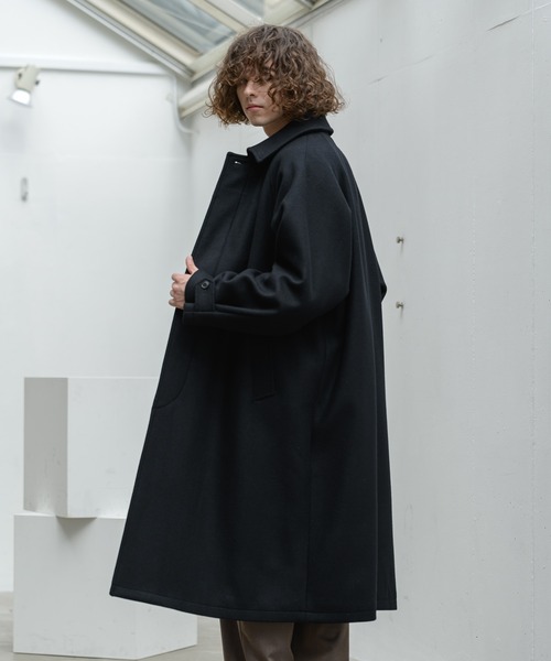 Alcindor Materials（アルシンダーマテリアルズ）の「super140's lamb wool balmacaan coat/スーパー１４０’ｓラムウールバルマカーンコート（その他アウター・メンズ・ブラック/グレイッシュベージュ・MEDIUM/LARGE）」の8枚目の写真