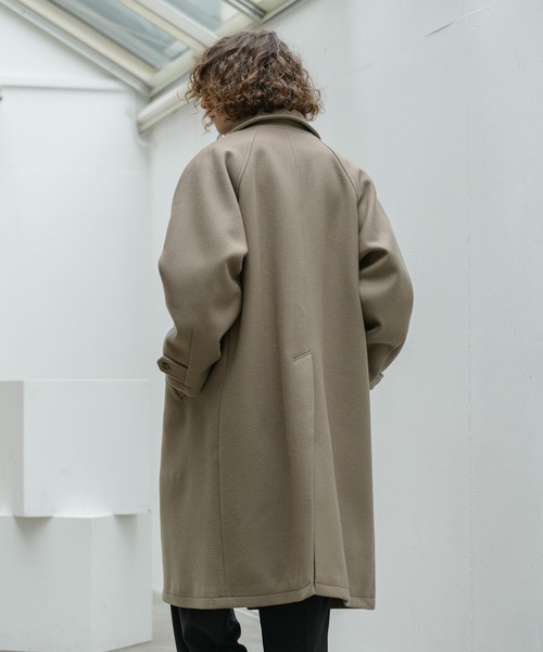 Alcindor Materials（アルシンダーマテリアルズ）の「super140's lamb wool balmacaan coat/スーパー１４０’ｓラムウールバルマカーンコート（その他アウター・メンズ・ブラック/グレイッシュベージュ・MEDIUM/LARGE）」の20枚目の写真