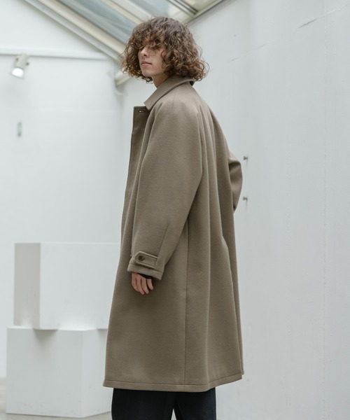 Alcindor Materials（アルシンダーマテリアルズ）の「super140's lamb wool balmacaan coat/スーパー１４０’ｓラムウールバルマカーンコート（その他アウター・メンズ・ブラック/グレイッシュベージュ・MEDIUM/LARGE）」の19枚目の写真
