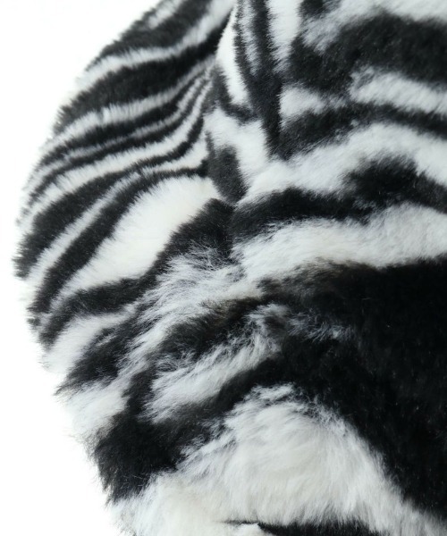 Candy Stripper（キャンディストリッパー）の「ZEBRA FUR バケットハット（ハット・レディース・オフホワイト/ベージュ・FREE）」の5枚目の写真