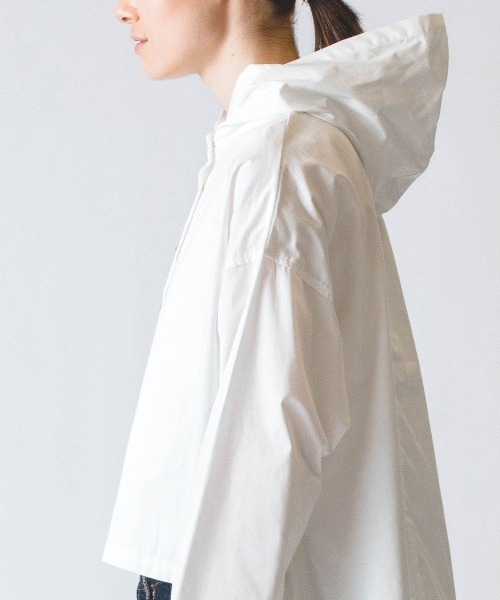 mizuiroind(ミズイロインド)の「mizuiro ind フード付きシャツプルオーバー(シャツ/ブラウス・レディース・ブラック/オフホワイト/カーキ・FREE)」の10枚目の写真