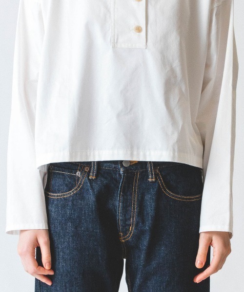 mizuiroind(ミズイロインド)の「mizuiro ind フード付きシャツプルオーバー(シャツ/ブラウス・レディース・ブラック/オフホワイト/カーキ・FREE)」の9枚目の写真