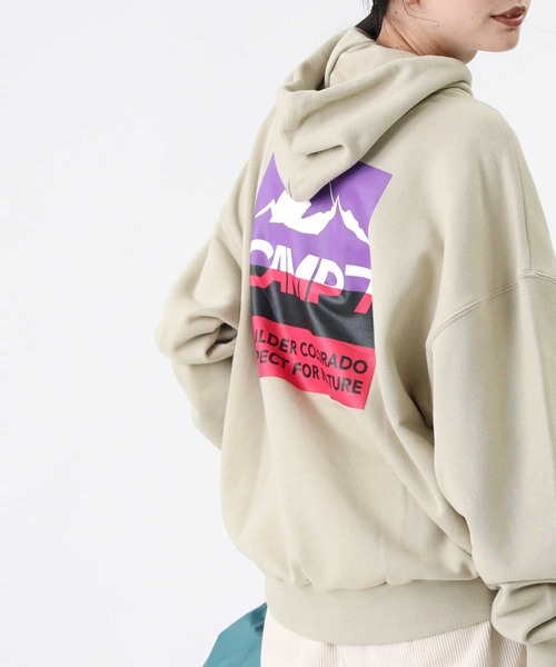 CAMP7(キャンプセブン)の「【CAMP7】バイカラーバックロゴスウェットパーカー(パーカー・レディース・ベージュ/ネイビー/オフホワイト・S/M/L)」の2枚目の写真