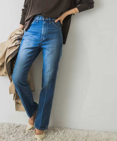 Wrangler（ラングラー）の「Wrangler　FLARE JEAN（デニムパンツ・レディース・ブルー・SMALL/X-SMALL）」の2枚目の写真