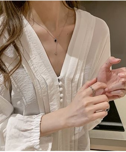 SETUP7（セットアップセブン）の「【SETUP7】タック入りVネックブラウス KNF（シャツ/ブラウス・レディース・ホワイト/ブラック/イエロー・FREE）」の10枚目の写真