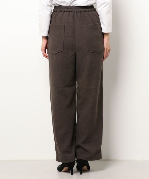 Samansa Mos2 blue（サマンサモスモスブルー）の「無地／柄アソートタックテーパードパンツ（その他パンツ・レディース・ベージュ/レッド/チャコール・ﾌﾘ-）」の5枚目の写真