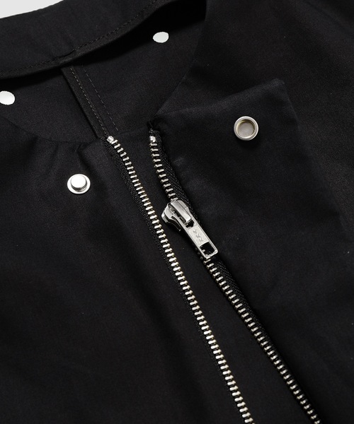 A-COLD-WALL*（アコールドウォール）の「MACKINTOSH GILET（ベスト・メンズ・ブラック/グレー系・M）」の5枚目の写真