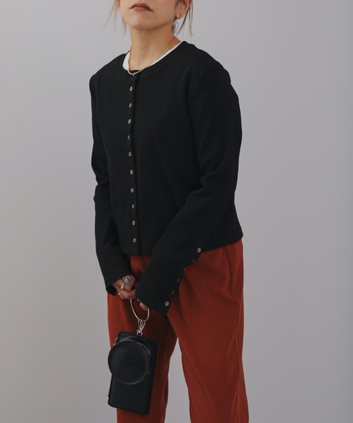 ap retro（アプレトロ）の「ヘビーウエイトリブボタンショート丈カーディガン（カーディガン/ボレロ・レディース・ブラック/アイボリー/グリーン・FREE）」の9枚目の写真