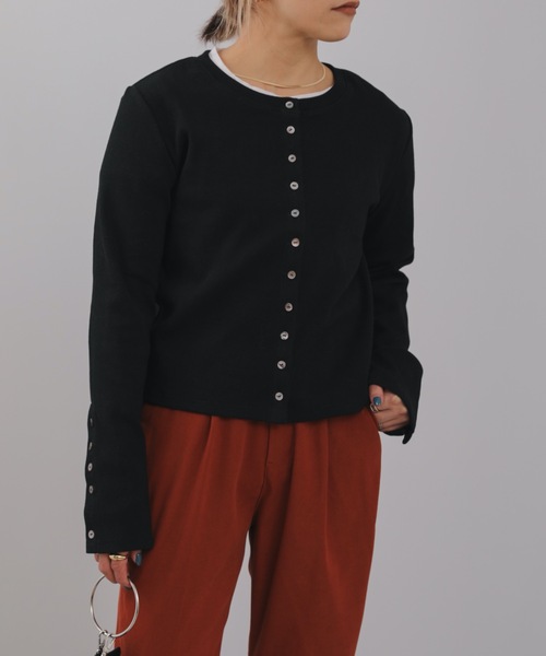 ap retro（アプレトロ）の「ヘビーウエイトリブボタンショート丈カーディガン（カーディガン/ボレロ・レディース・ブラック/アイボリー/グリーン・FREE）」の8枚目の写真