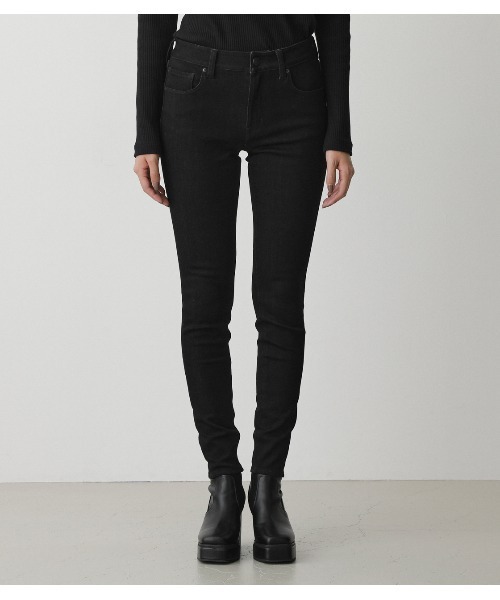 AZUL by moussy(アズールバイマウジー)の「A PERFECT DENIM WARM/アパーフェクトデニムウォーム(デニムパンツ・レディース・ブラック/ワンウォッシュ・LARGE/MEDIUM/SMALL/X-SMALL)」の6枚目の写真