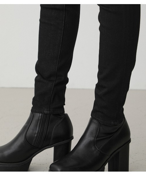 AZUL by moussy(アズールバイマウジー)の「A PERFECT DENIM WARM/アパーフェクトデニムウォーム(デニムパンツ・レディース・ブラック/ワンウォッシュ・LARGE/MEDIUM/SMALL/X-SMALL)」の11枚目の写真