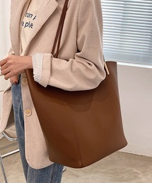 A4対応/ポーチ付きゴールドアクセントPUレザーショルダーバッグ