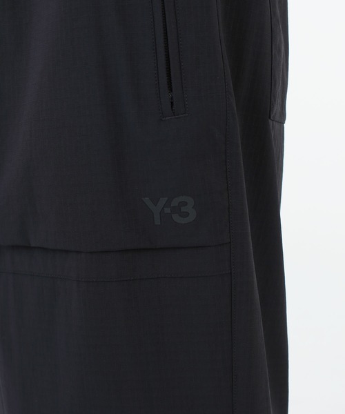 Y-3（ワイスリー）の「M CLASSIC LIGHT RIPSTOP UTILITY SHORTS