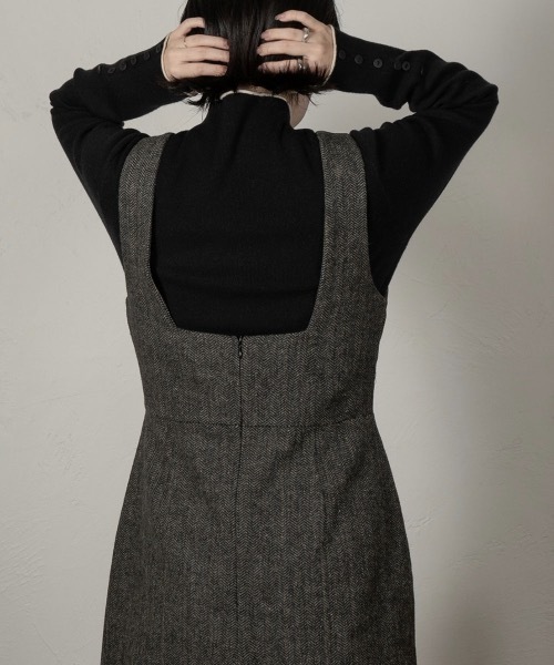 lawgy(ラウジー)の「bi color sleeve button knit(ニット/セーター・レディース・ブラック/ベージュ/ブラウン・FREE)」の10枚目の写真