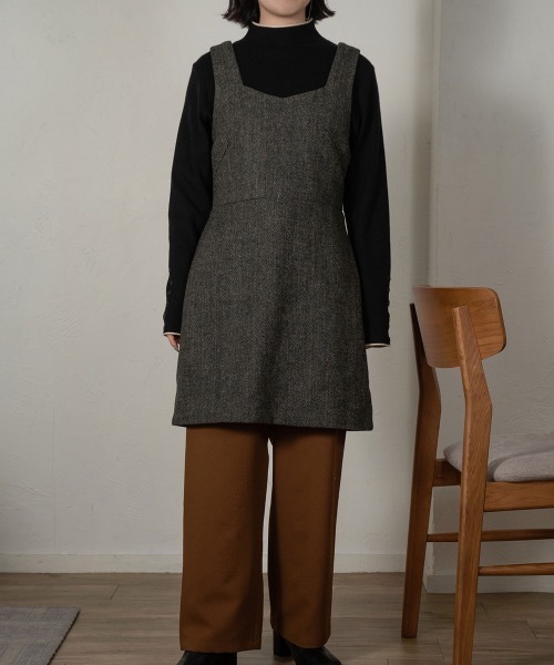 lawgy(ラウジー)の「bi color sleeve button knit(ニット/セーター・レディース・ブラック/ベージュ/ブラウン・FREE)」の21枚目の写真