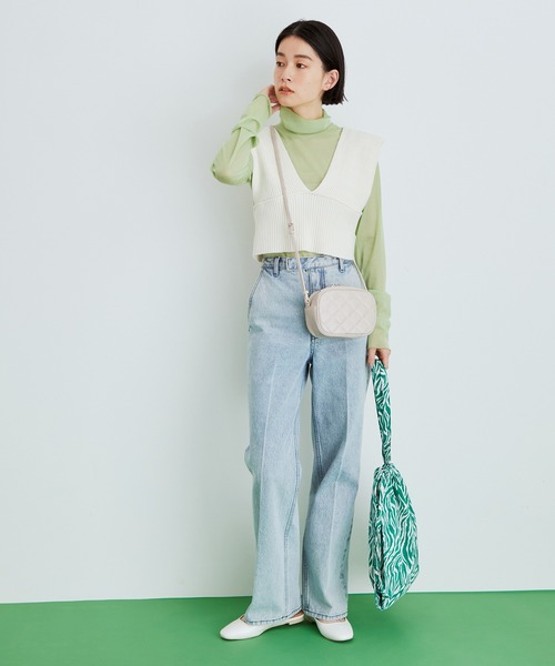 ADAM ET ROPE'（アダムエロペ）の「キルティングミニショルダーバッグ（ショルダーバッグ・レディース・ブラック/オフホワイト/グリーン・FREE）」の5枚目の写真