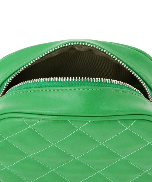 ADAM ET ROPE'（アダムエロペ）の「キルティングミニショルダーバッグ（ショルダーバッグ・レディース・ブラック/オフホワイト/グリーン・FREE）」の16枚目の写真