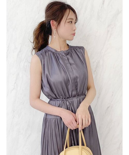 dazzlin（ダズリン）の「ティアードフレアワンピース（ワンピース・レディース・ベージュ/アイボリー/パープル/オフホワイト/ブラウン/ブルー・FREE）」の8枚目の写真