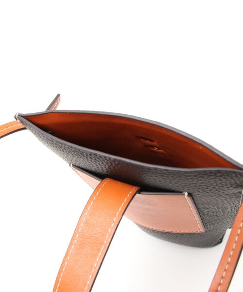 florist（フローリスト）の「【本革】配色ミックスのレザースマホポーチ/ポシェット/ショルダーバッグ（ショルダーバッグ・レディース・ライトブルー/ブラック/ベージュ/ブラックミックス/キャメル・FREE）」の21枚目の写真