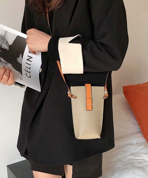 florist（フローリスト）の「【本革】配色ミックスのレザースマホポーチ/ポシェット/ショルダーバッグ（ショルダーバッグ・レディース・ライトブルー/ブラック/ベージュ/ブラックミックス/キャメル・FREE）」の4枚目の写真