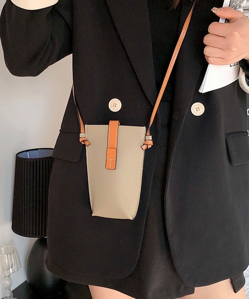 florist（フローリスト）の「【本革】配色ミックスのレザースマホポーチ/ポシェット/ショルダーバッグ（ショルダーバッグ・レディース・ライトブルー/ブラック/ベージュ/ブラックミックス/キャメル・FREE）」の22枚目の写真